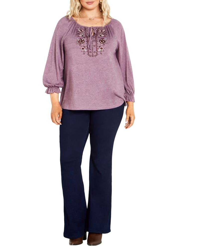 Front of a model wearing a size 18 TOP BRIE EMB in Mauve by avenue. | dia_product_style_image_id:318031